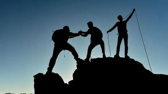 Equipe service clients ADV Solutions Annecy RSE accompagnement management relation client montagne
