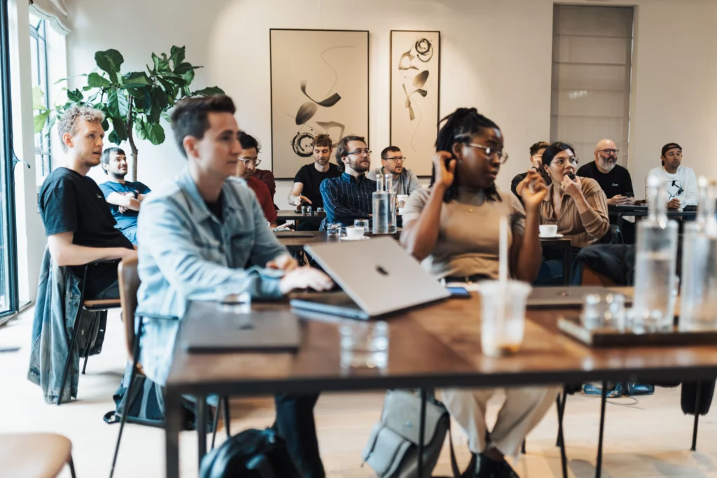 Groupe étudiants apprenants ADV Solutions